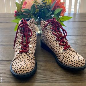 Leopard Print Dolce Vita boots size 5